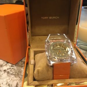 Tory Burch Watch Izzie Gold Tone model TRB3000